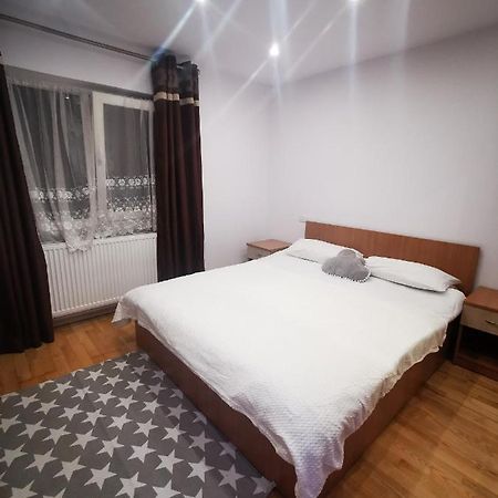 Feelhome Apartment Calimanesti Exterior photo