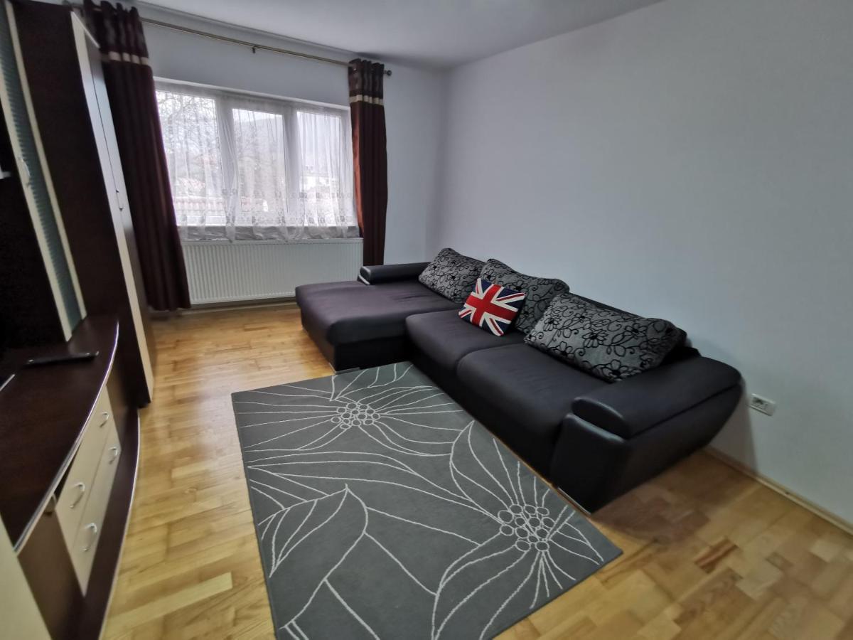 Feelhome Apartment Calimanesti Exterior photo
